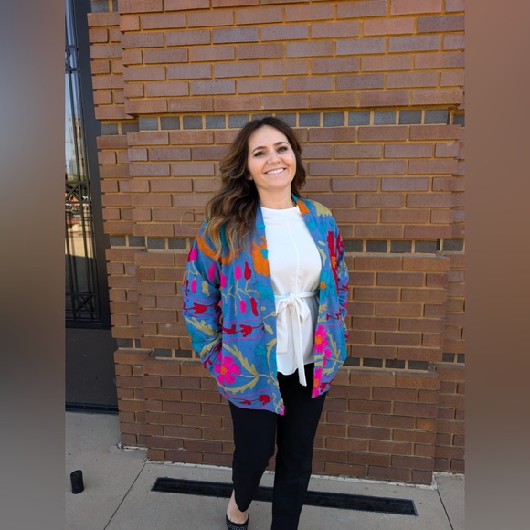 Embroidered Floral Jacket - Picture 4 of 5